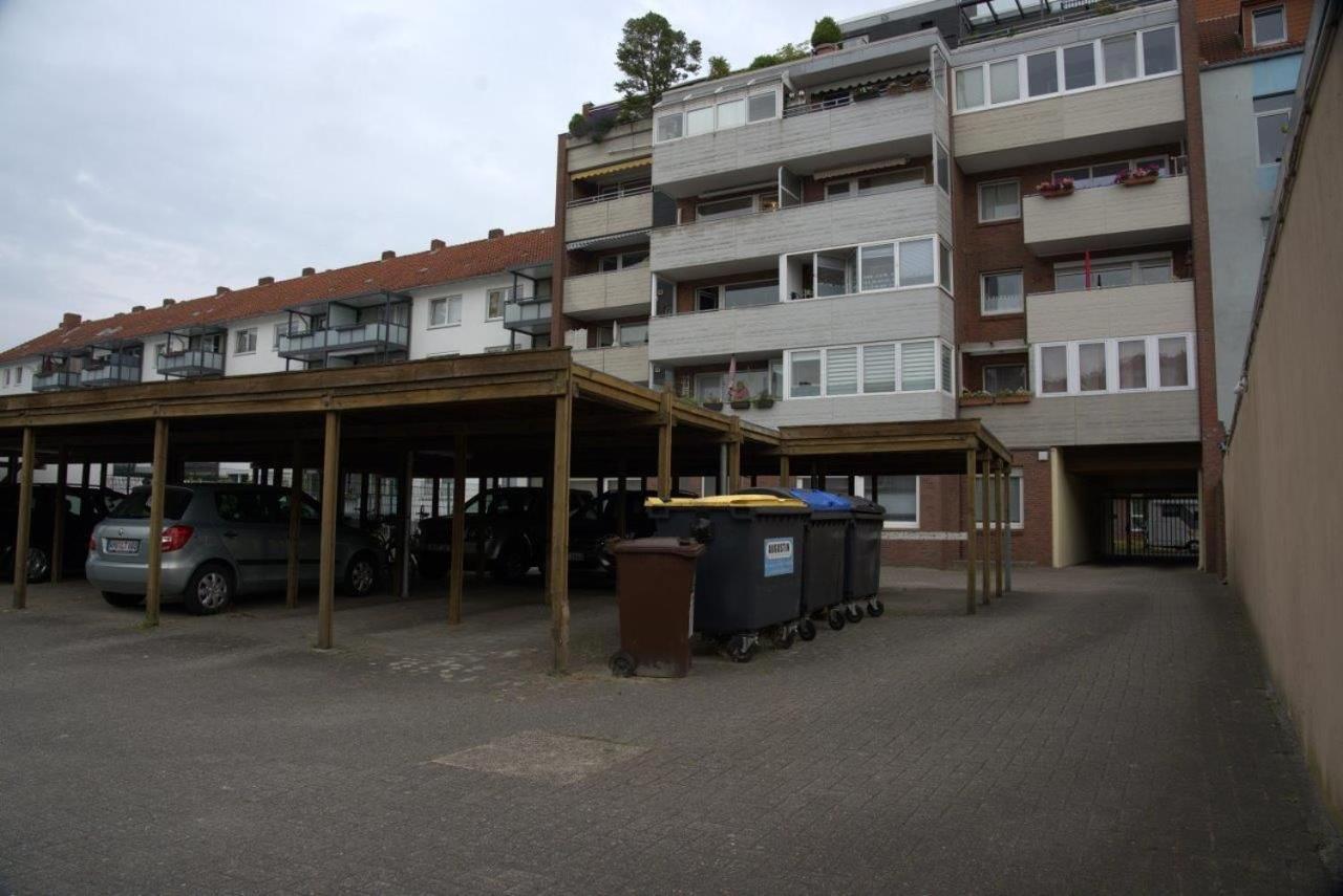 200 Apartment Mit Carport, Aufzug Und Balkon ヴィルヘルムスハーフェン エクステリア 写真