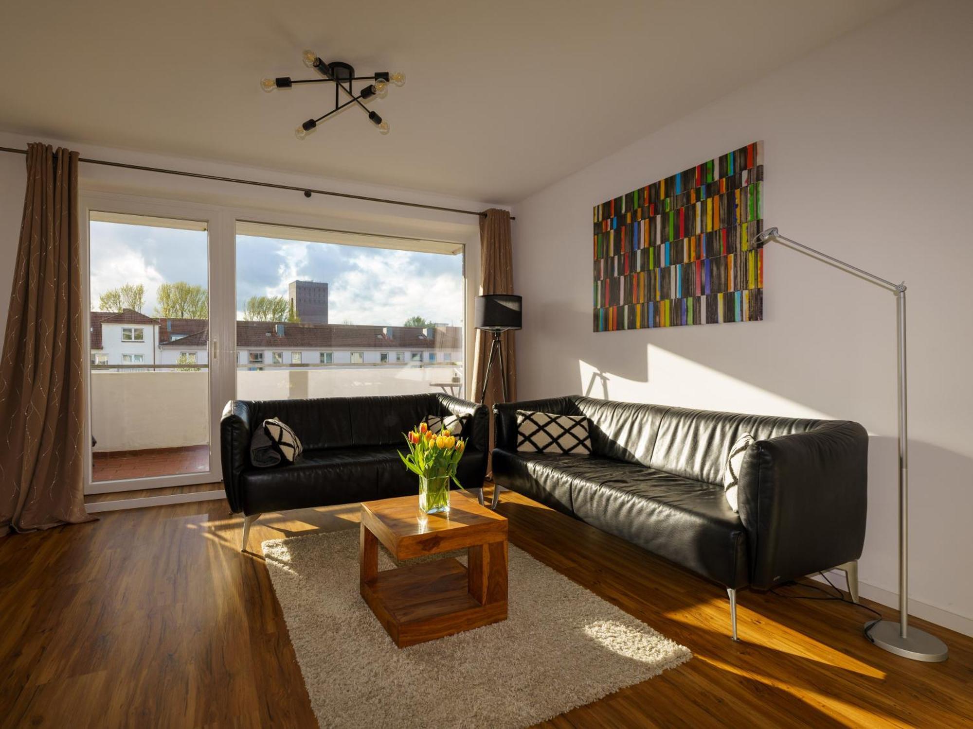 200 Apartment Mit Carport, Aufzug Und Balkon ヴィルヘルムスハーフェン エクステリア 写真