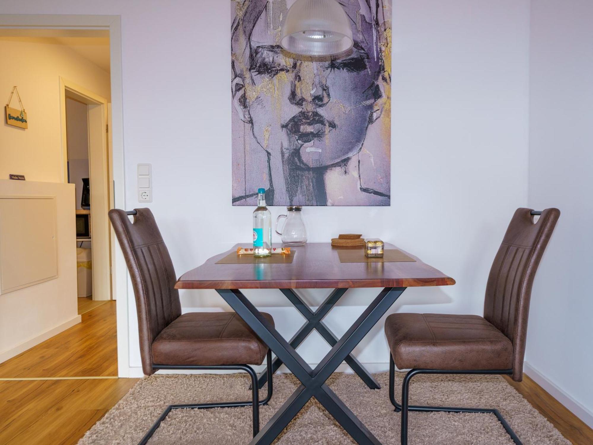 200 Apartment Mit Carport, Aufzug Und Balkon ヴィルヘルムスハーフェン エクステリア 写真